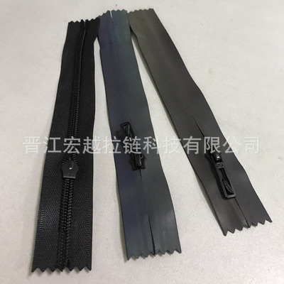 5號與3號尼龍拉鏈 從韓版設計到防水印花，一站式定制解決方案